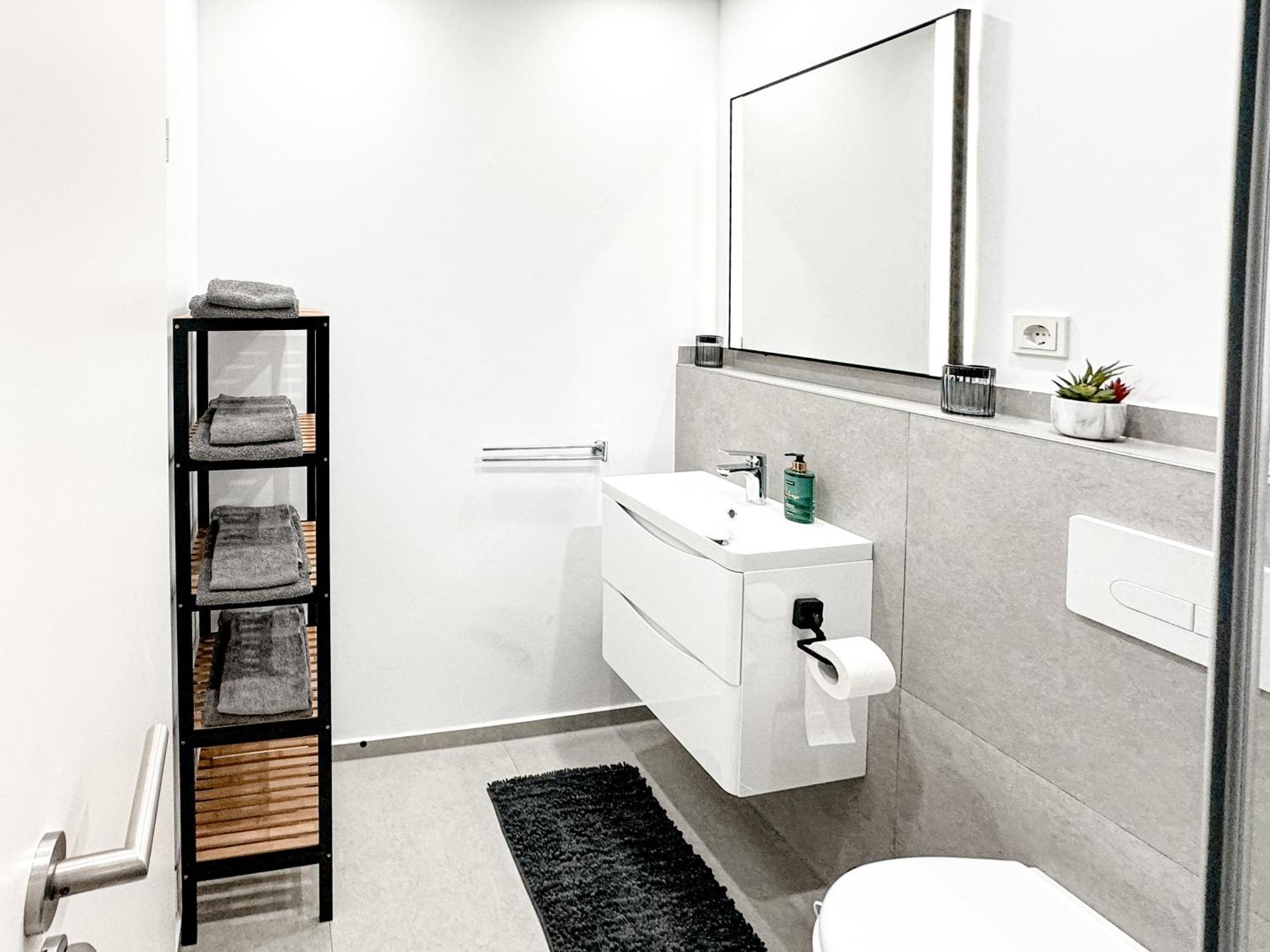 Moderne 110 M2 Grosse Gold Night